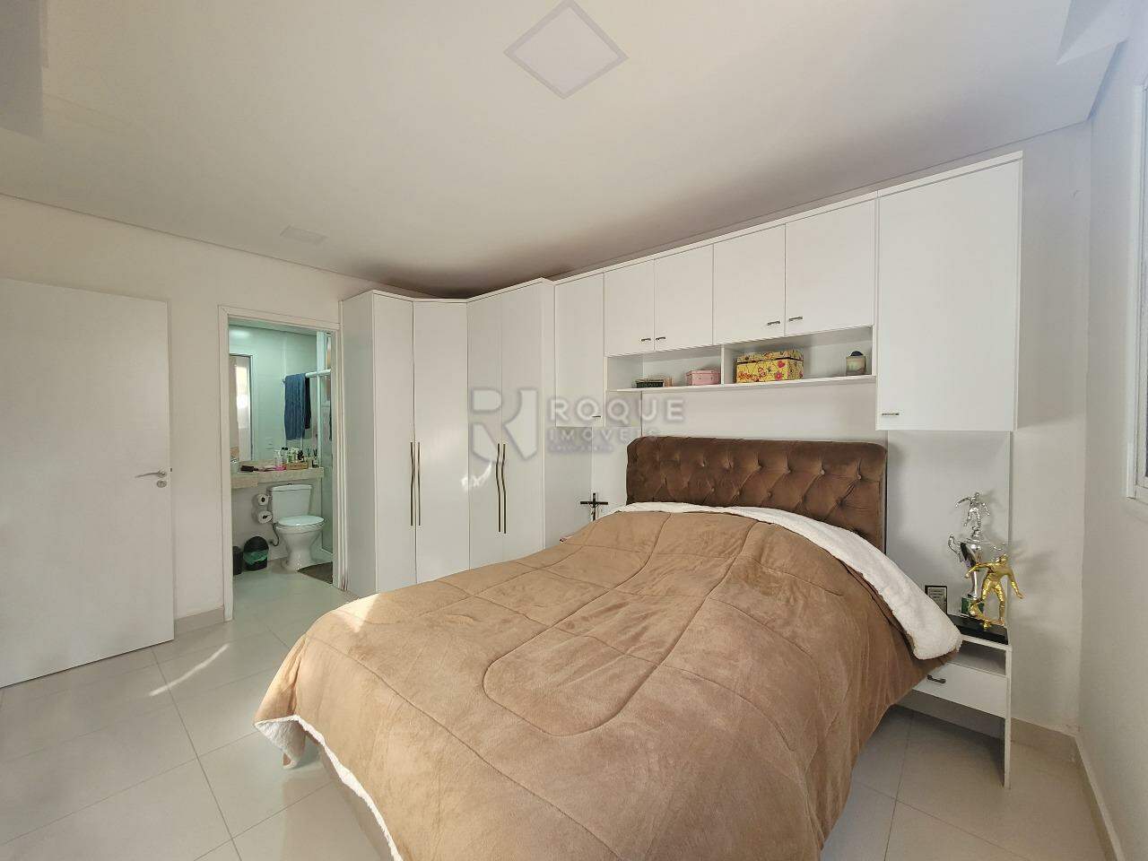 Apartamento para aluguel no bairro Vila Limeiranea: Suíte