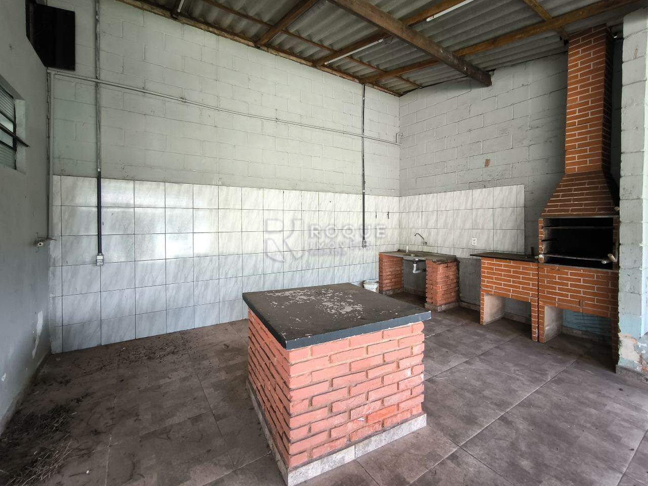 Chácara à venda no bairro Bairro do Pinhal: ÁREA GOURMET