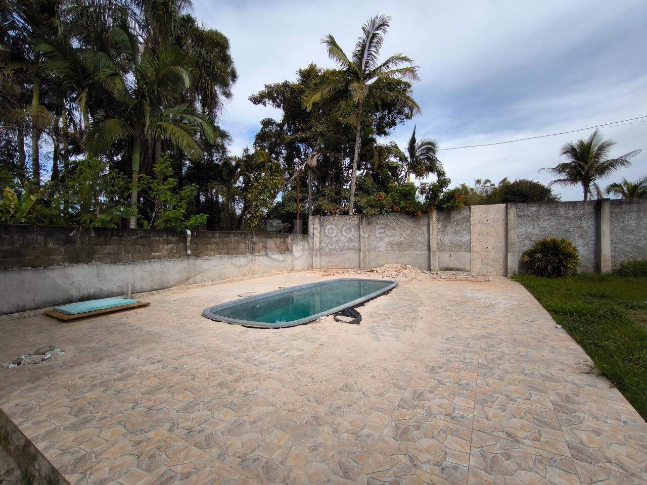 Chácara à venda no bairro Bairro do Pinhal: PISCINA