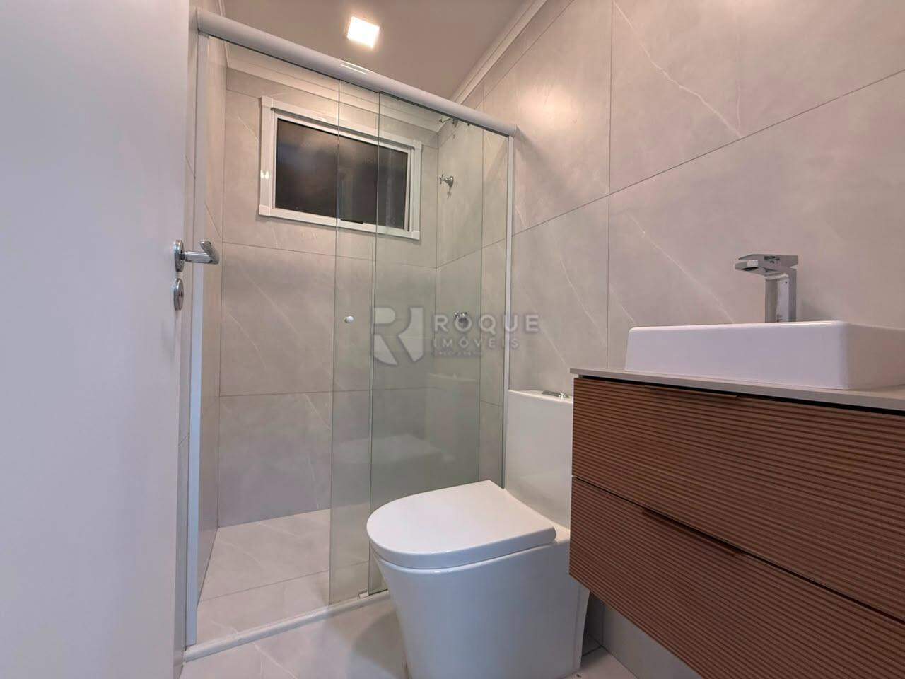 Apartamento para aluguel no bairro Condomínio Varandas II: Wc