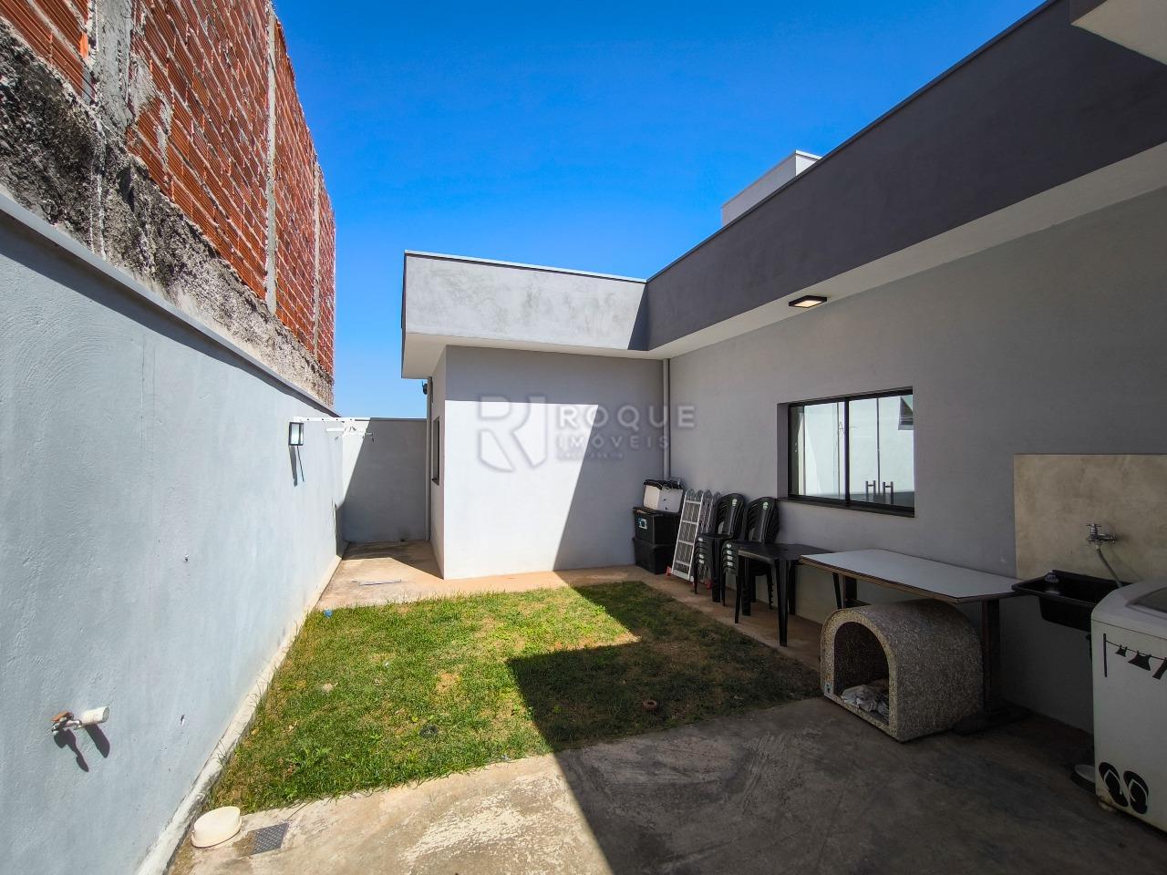 Casa Residencial à venda no bairro Jardim Marajoara: ÁREA DE VARAL