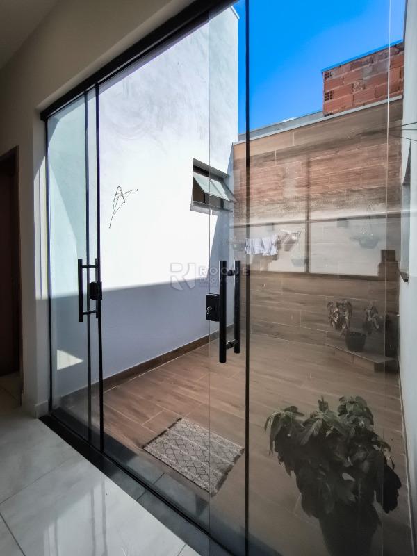 Casa Residencial à venda no bairro Jardim Marajoara: JARDIM DE INVERNO
