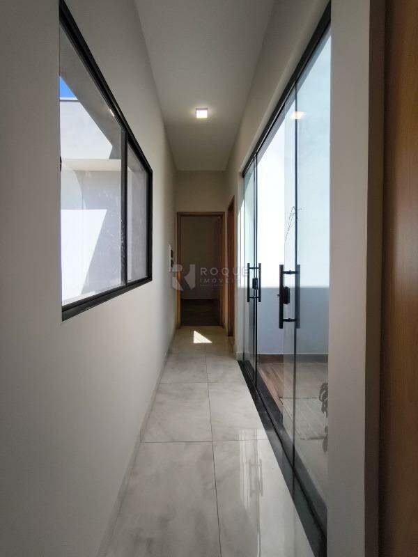 Casa Residencial à venda no bairro Jardim Marajoara: CORREDOR INTERNO