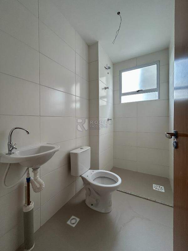 Apartamento para aluguel no bairro Jardim Manacá: WC social 