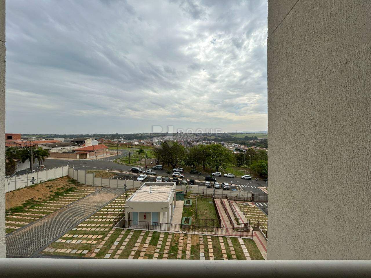 Apartamento para aluguel no bairro Jardim Manacá: Sacada 