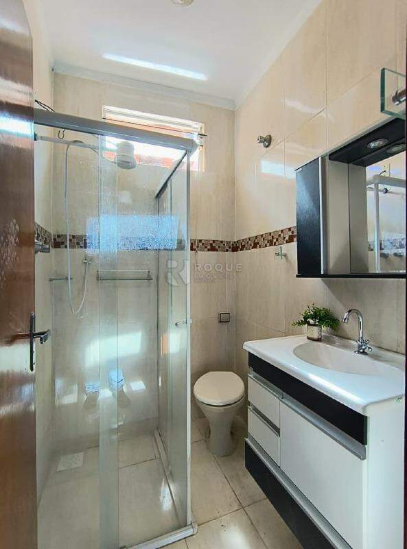 Casa Residencial para aluguel no bairro Vila Piza: Wc social 