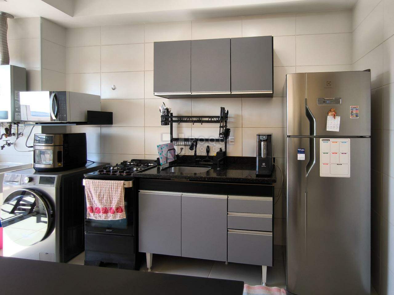 Apartamento à venda no bairro Jardim Santa Adélia: COZINHA