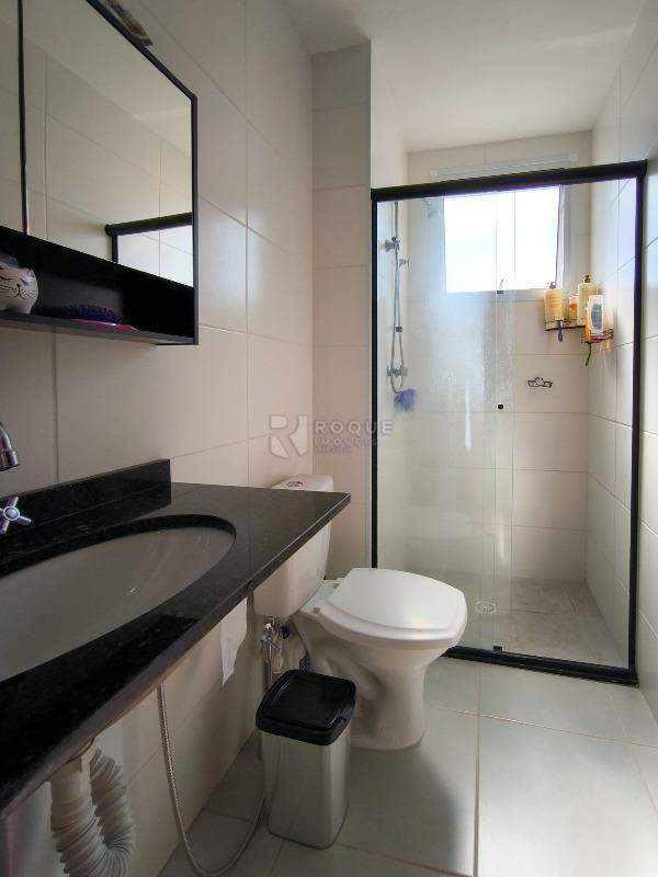 Apartamento à venda no bairro Jardim Santa Adélia: BANHEIRO SOCIAL