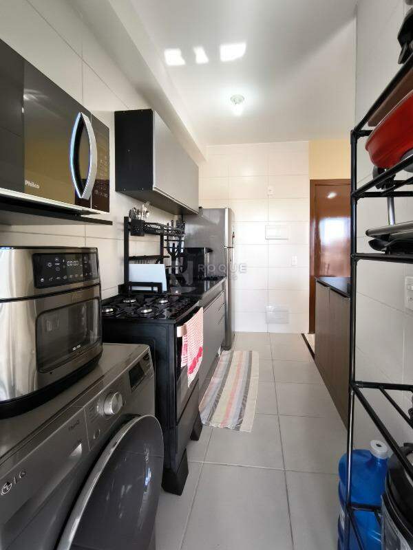 Apartamento à venda no bairro Jardim Santa Adélia: COZINHA
