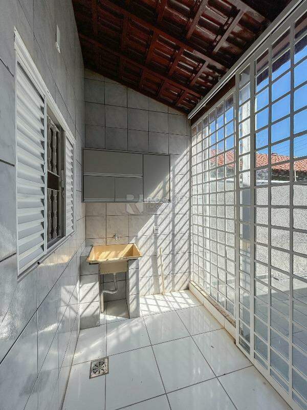 Casa Residencial para aluguel no bairro Jardim Residencial Guimarães: Área da frente