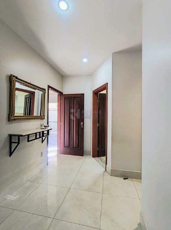 Casa Residencial à venda no bairro Jardim Piratininga: Hall