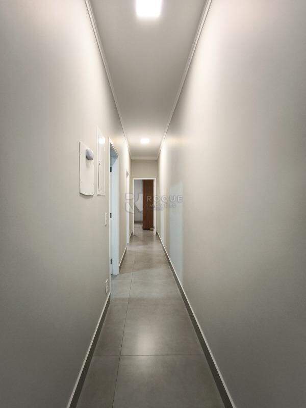 Casa Residencial à venda no bairro Jardim Marajoara: CORREDOR INTERNO