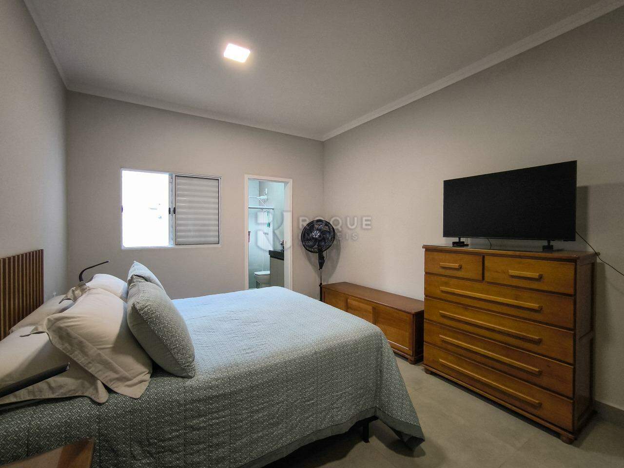 Casa Residencial à venda no bairro Jardim Marajoara: SUÍTE