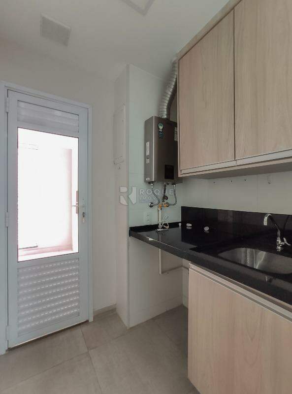 Apartamento à venda no bairro Vila Santa Rosália:
