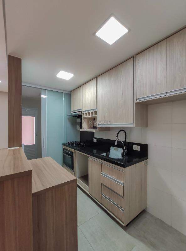 Apartamento à venda no bairro Vila Santa Rosália:
