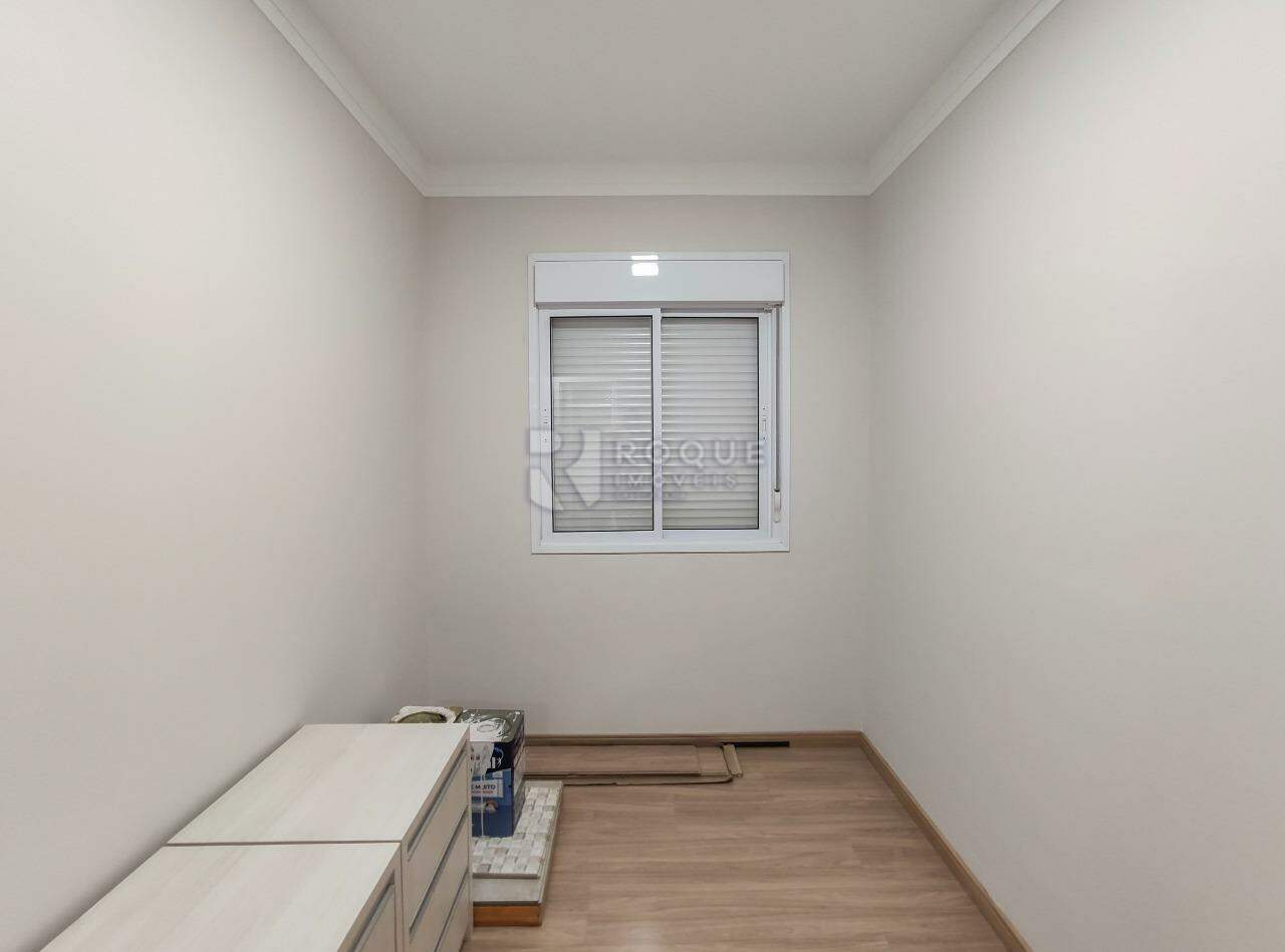 Apartamento à venda no bairro Vila Santa Rosália: