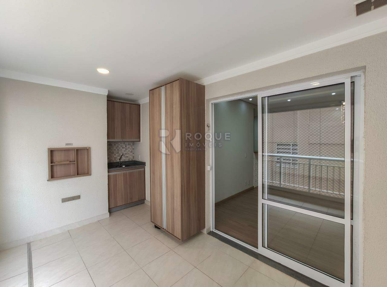 Apartamento à venda no bairro Vila Santa Rosália: