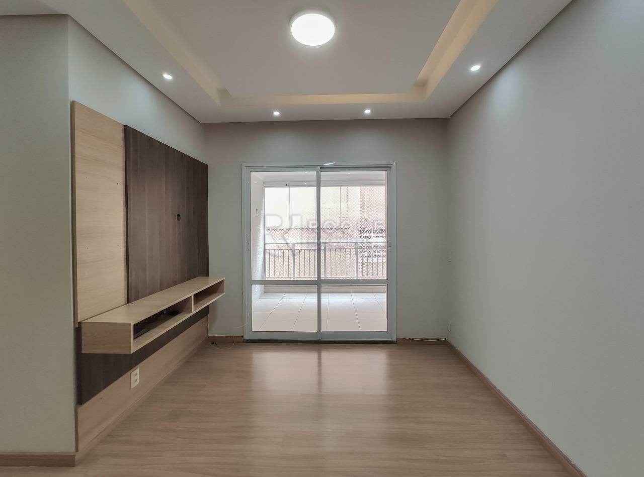 Apartamento à venda no bairro Vila Santa Rosália: 