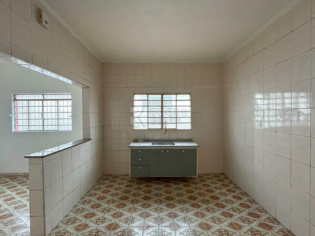Casa Residencial para aluguel no bairro Jardim Rossi: Cozinha 