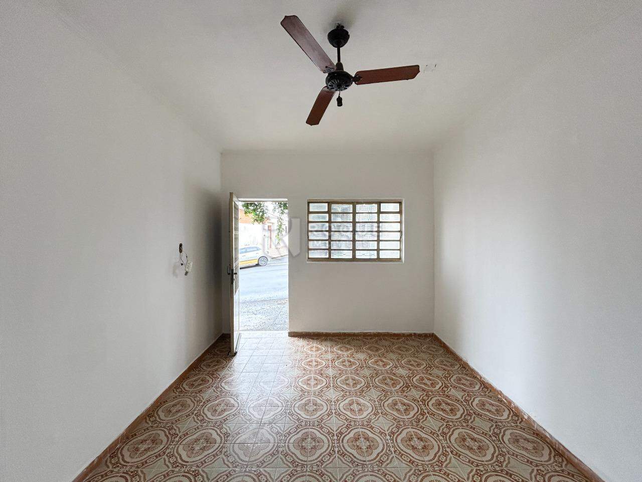 Casa Residencial para aluguel no bairro Jardim Rossi: Sala 
