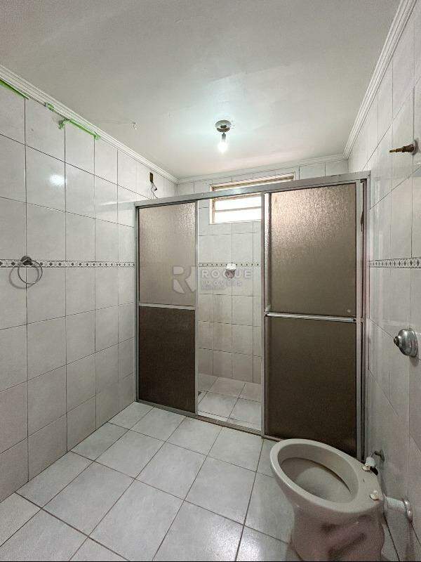 Casa Residencial para aluguel no bairro Jardim Rossi: WC social 