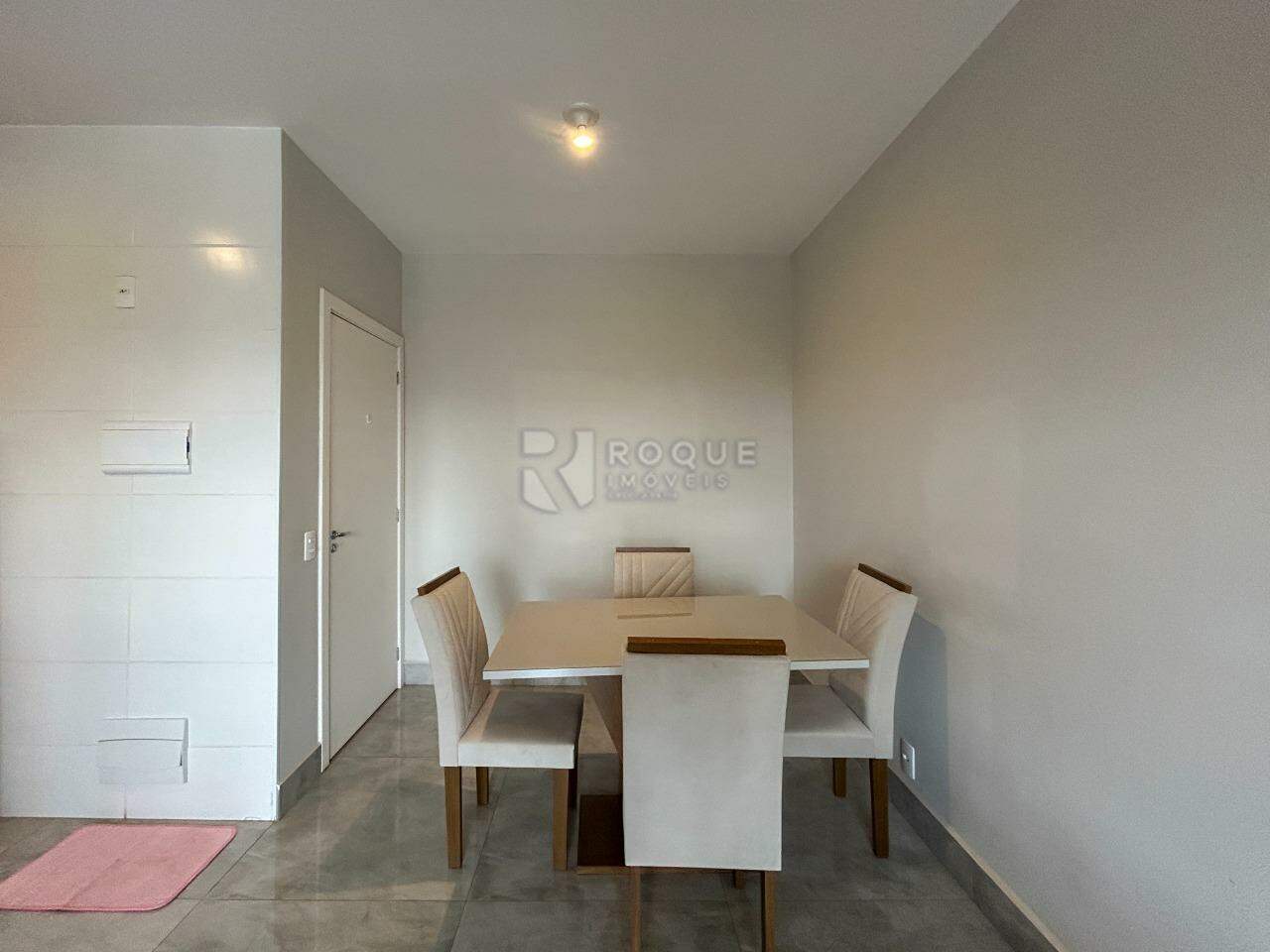 Apartamento para aluguel no bairro Jardim Santa Adélia: Sala