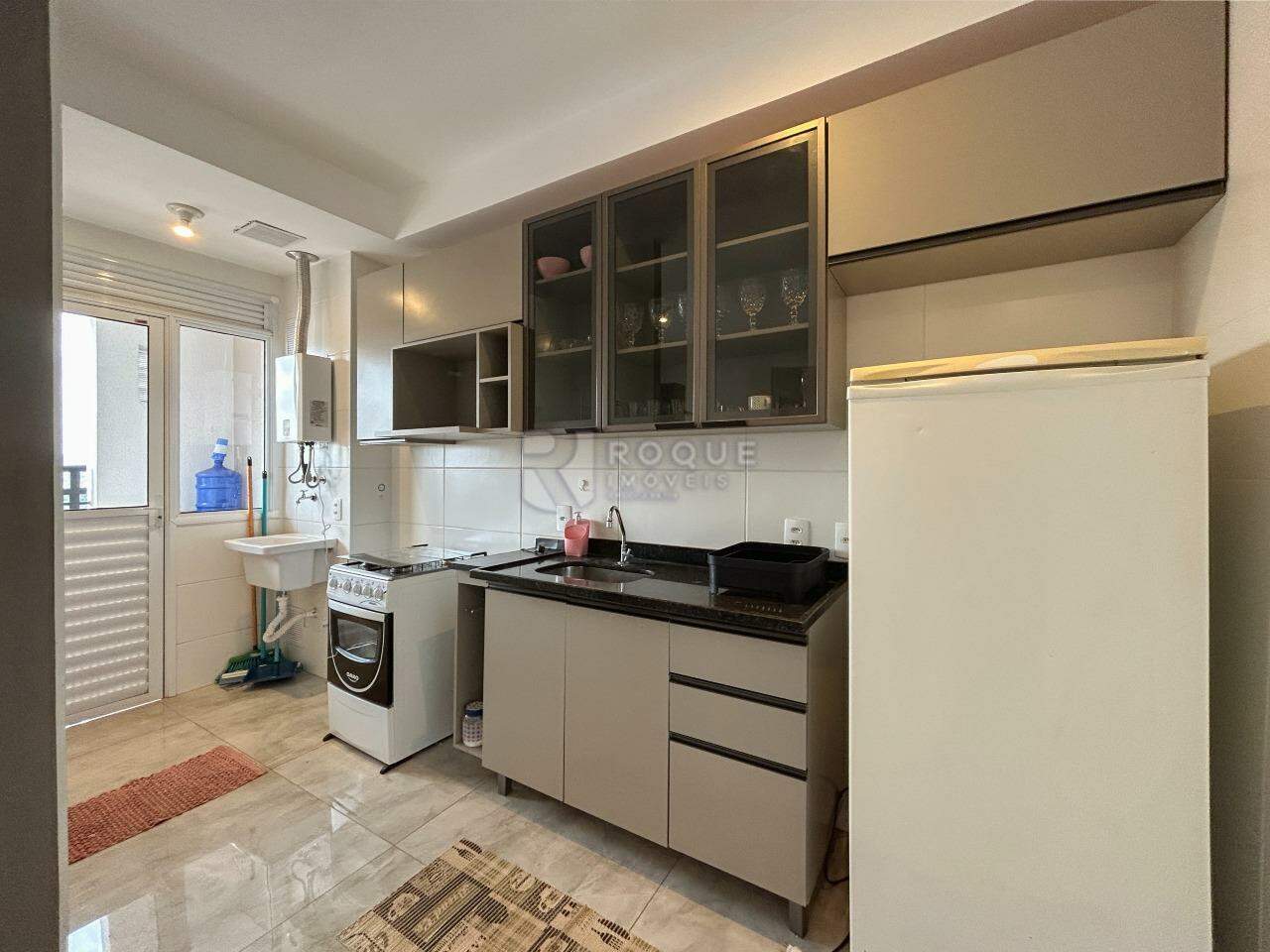 Apartamento para aluguel no bairro Jardim Santa Adélia: Cozinha