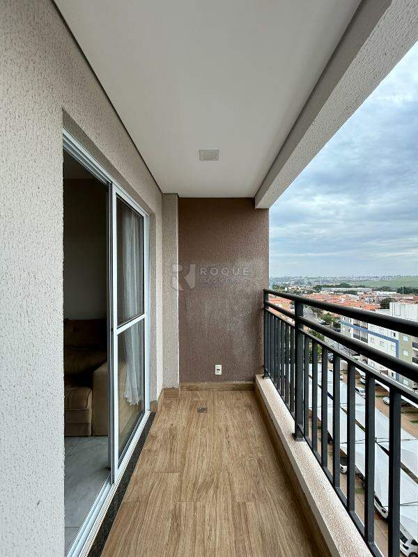 Apartamento para aluguel no bairro Jardim Santa Adélia: Sacada