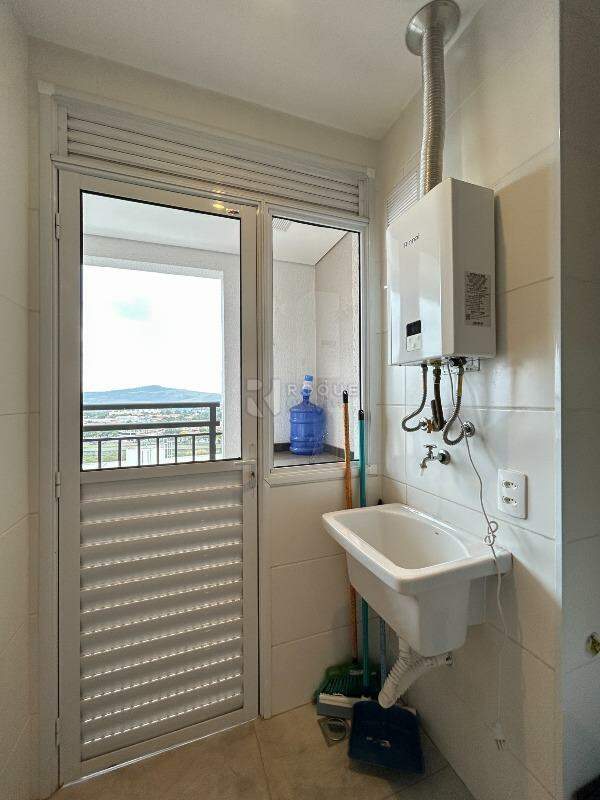 Apartamento para aluguel no bairro Jardim Santa Adélia: Área de serviço