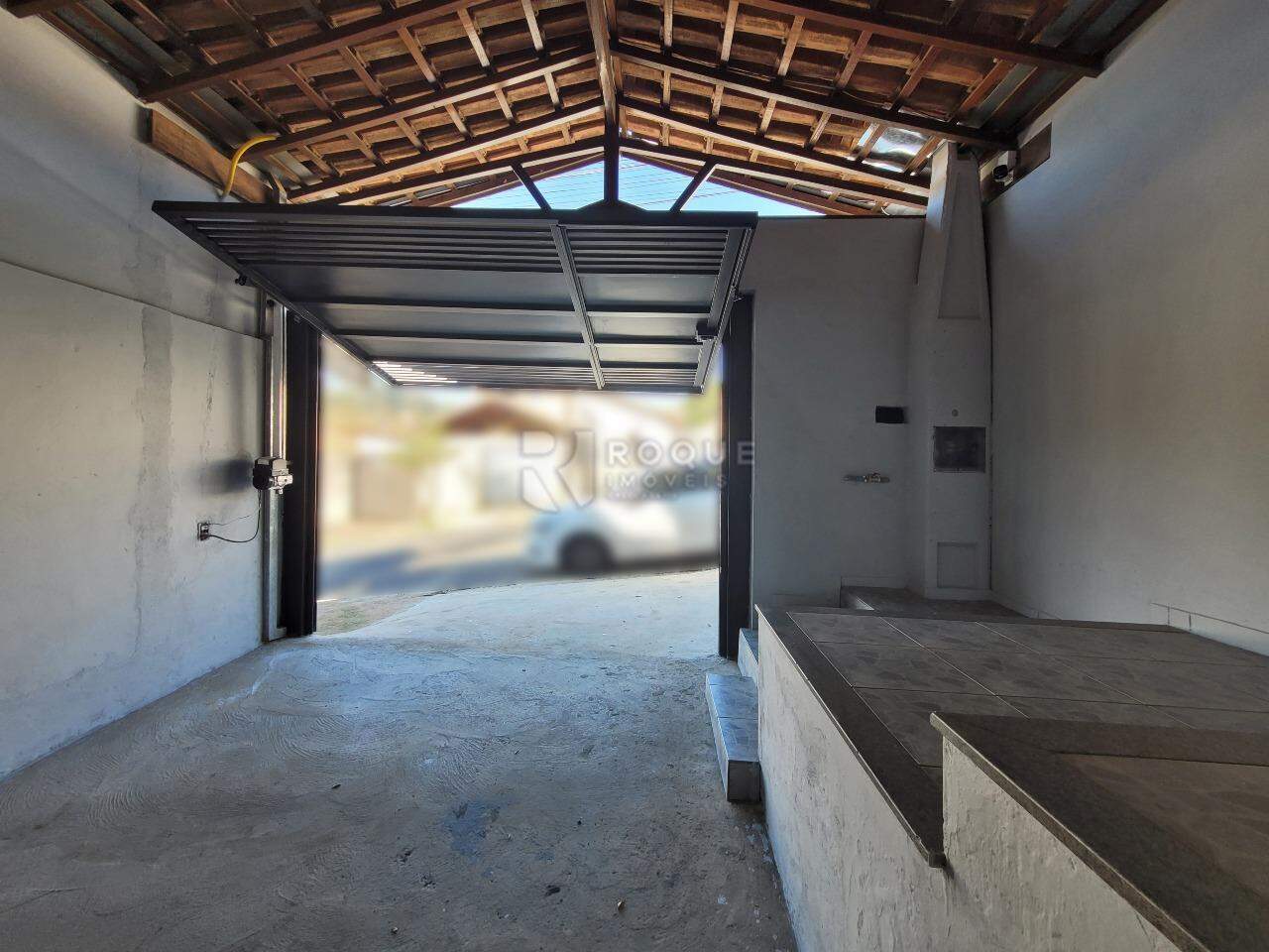 Casa Residencial à venda no bairro Jardim Ouro Branco: Garagem
