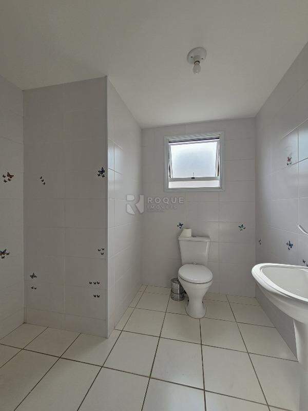 Apartamento à venda no bairro Parque Residencial Anavec: WC Social
