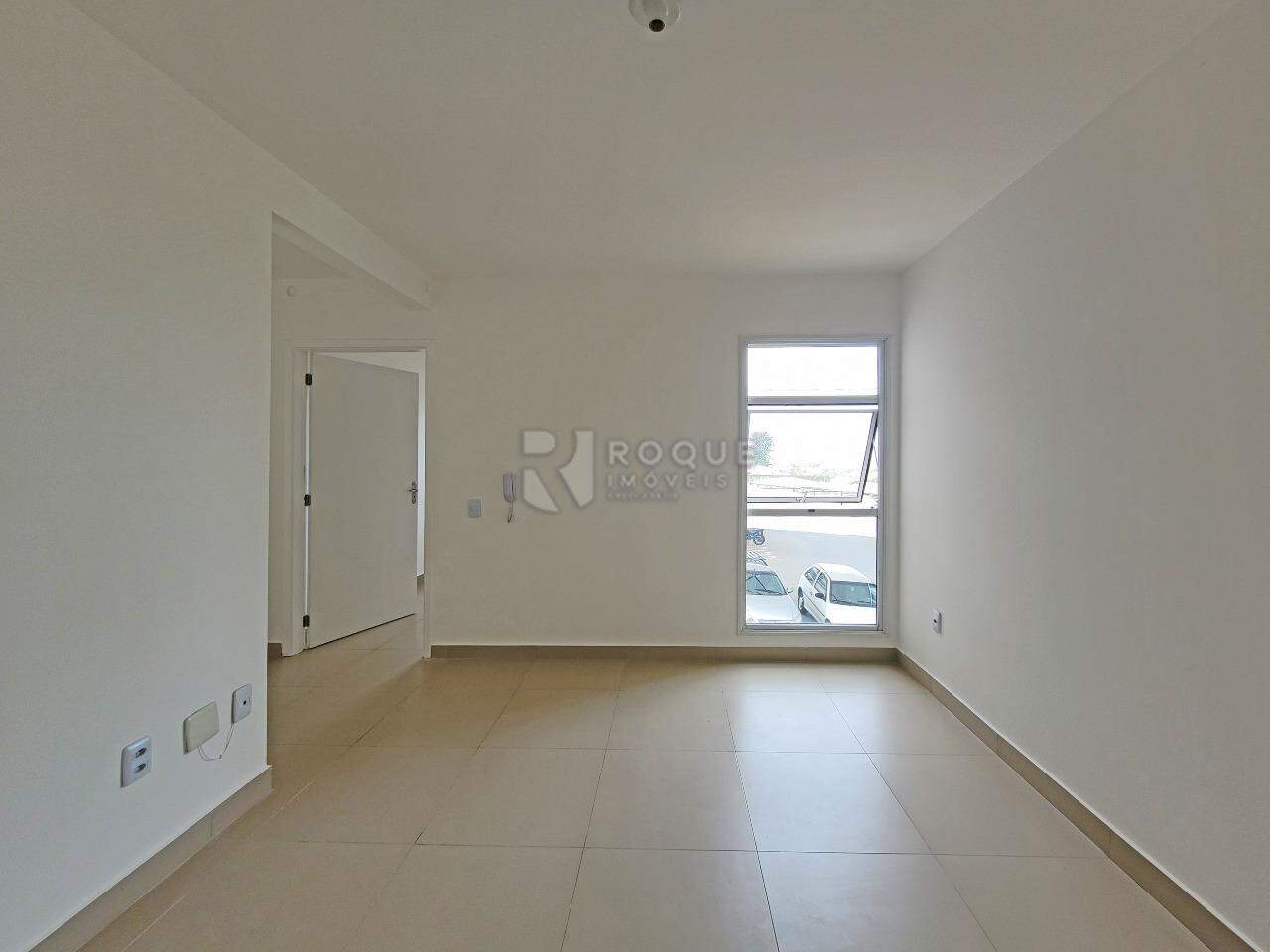 Apartamento à venda no bairro Parque Residencial Anavec: Sala