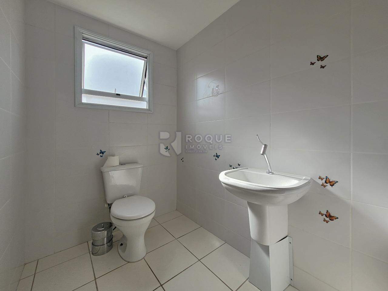 Apartamento à venda no bairro Parque Residencial Anavec: WC Social