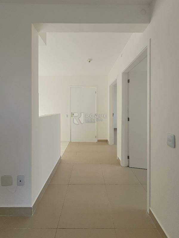 Apartamento à venda no bairro Parque Residencial Anavec: Hall