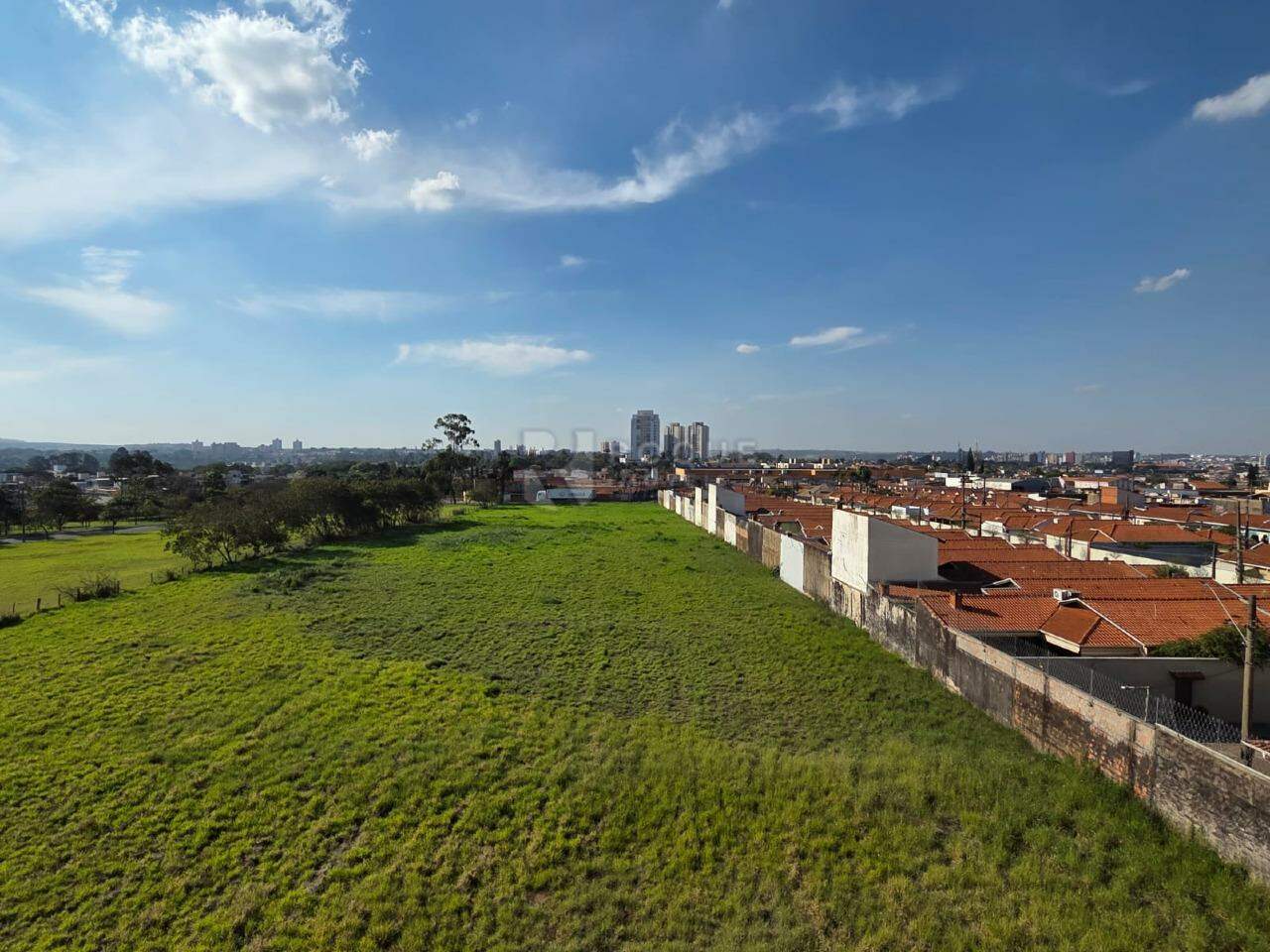 Apartamento à venda no bairro Jardim Ouro Verde: Sacada