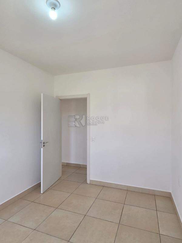 Apartamento à venda no bairro Jardim Ouro Verde: Dormitório 1