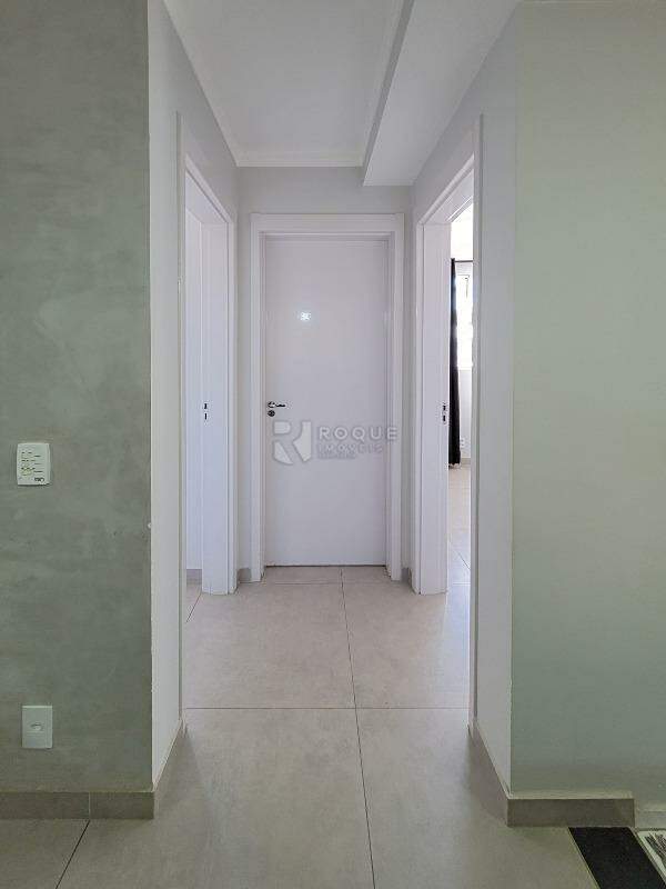 Apartamento à venda no bairro Jardim Colina Verde: Hall