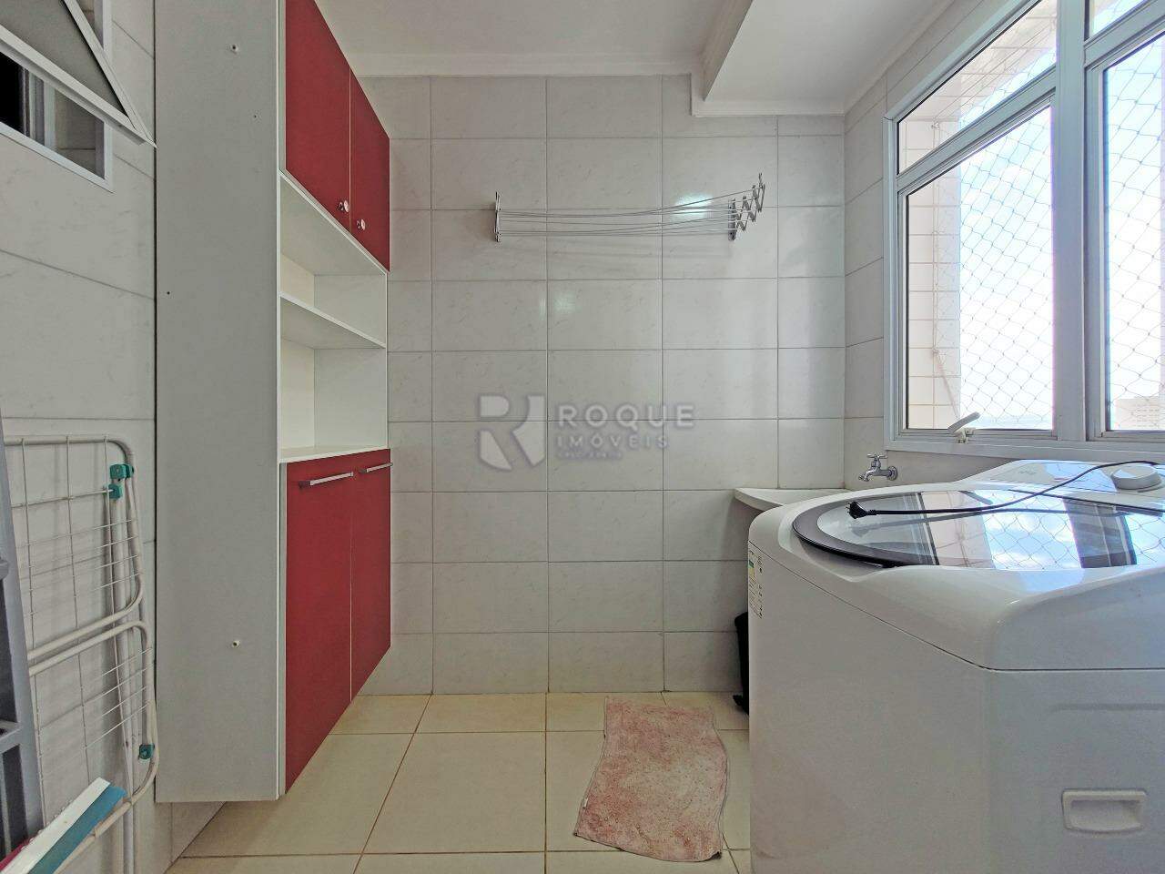Apartamento à venda no bairro Centro: Área de serviço