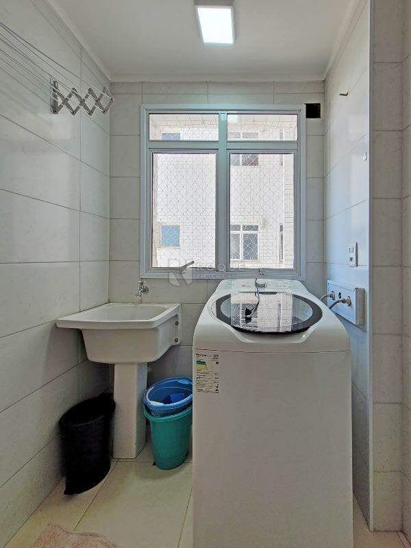 Apartamento à venda no bairro Centro: Área de serviço