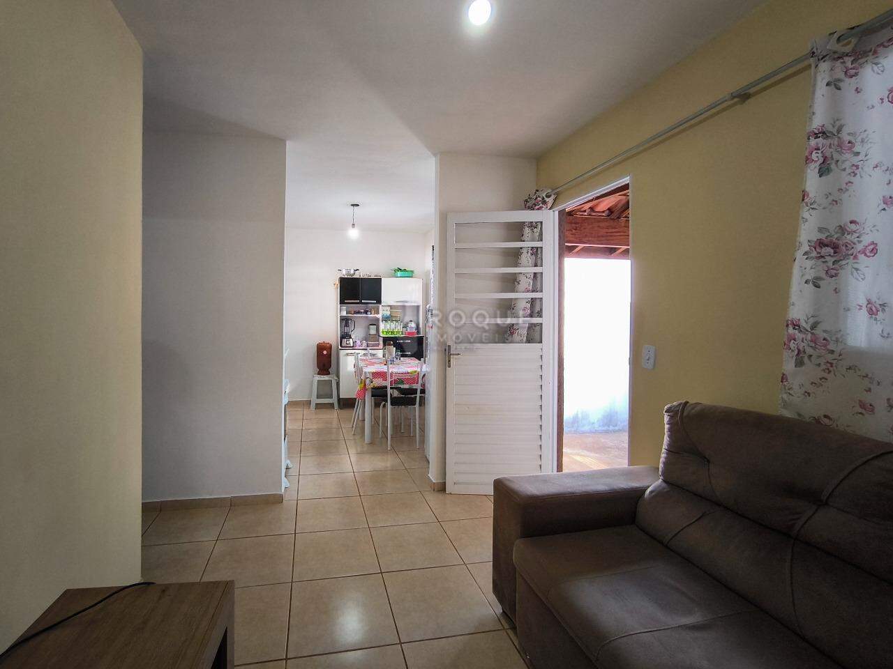 Casa Residencial à venda no bairro Jardim Niza Azevedo Calice: SALA DE ESTAR