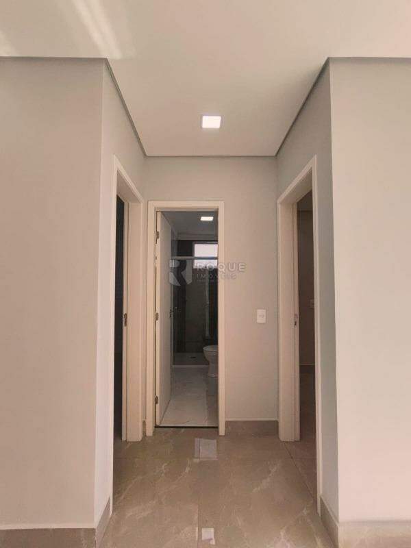 Apartamento para aluguel no bairro Vale das Esmeraldas: Hall