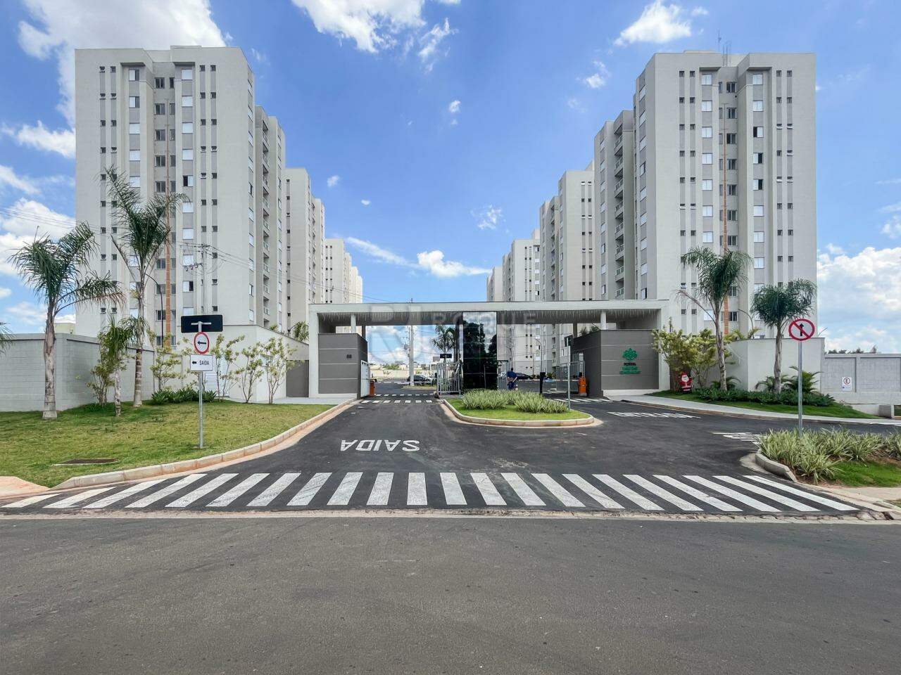 Apartamento para aluguel no bairro Vale das Esmeraldas: Fachada