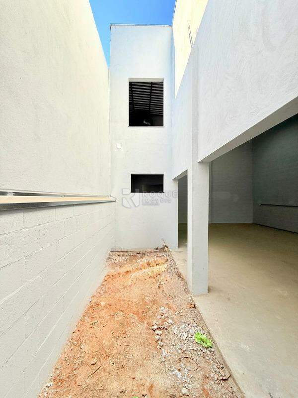 Barracão/Galpão para aluguel no bairro Jardim Residencial Walter Lúcio Peccinini: Área Externa