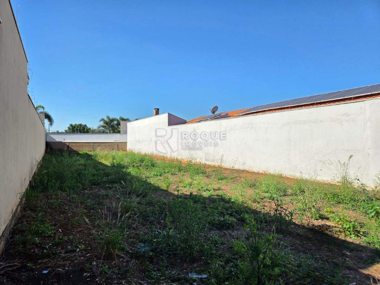 Terreno à venda no bairro Jardim das Laranjeiras: Terreno