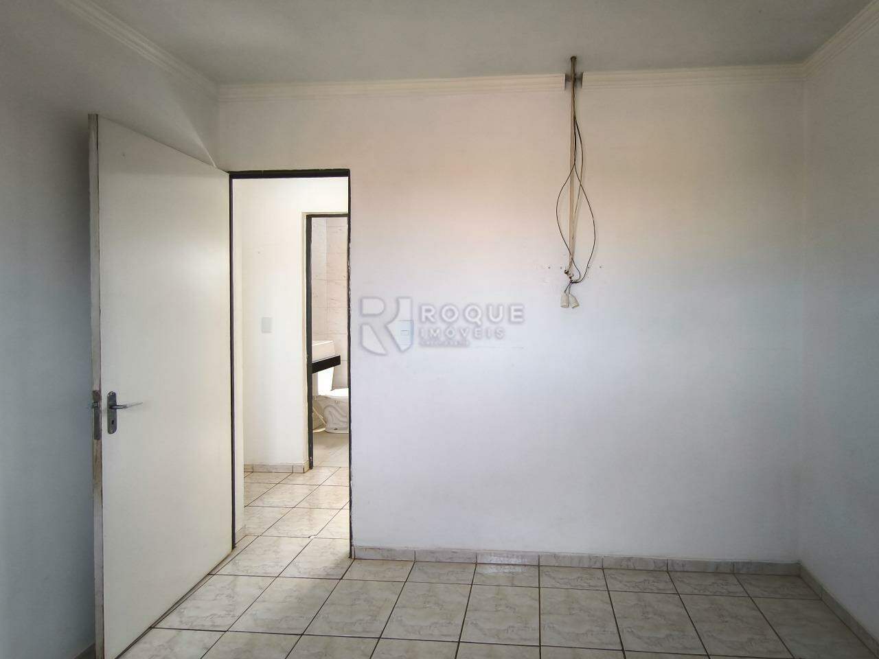 Apartamento para aluguel no bairro Parque Residencial Abílio Pedro: DORMITÓRIO 1