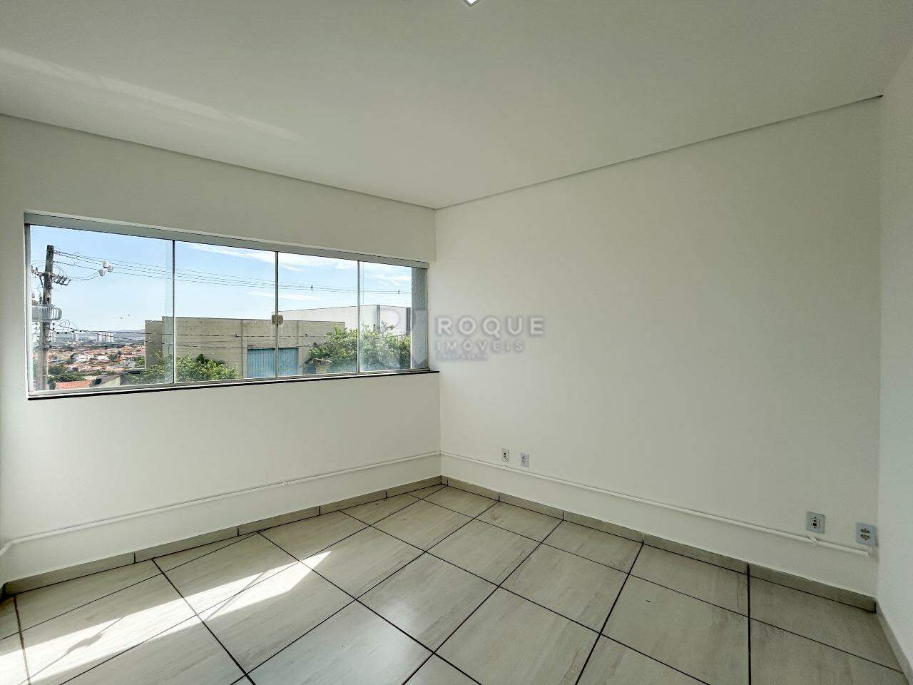 Barracão/Galpão para aluguel no bairro Jardim Porto Real IV: Sala 3 segundo andar 