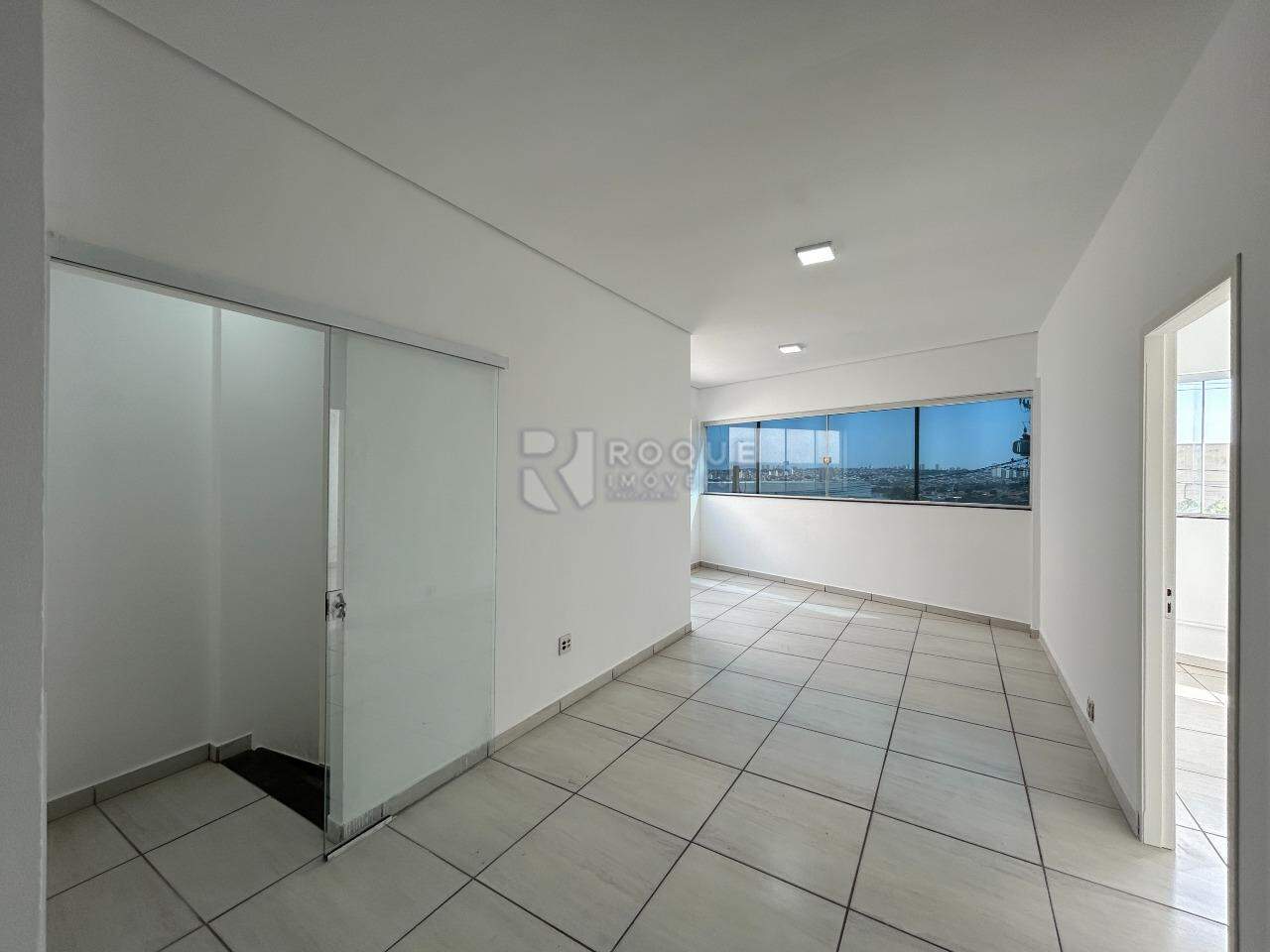 Barracão/Galpão para aluguel no bairro Jardim Porto Real IV: Sala 1 segundo andar 