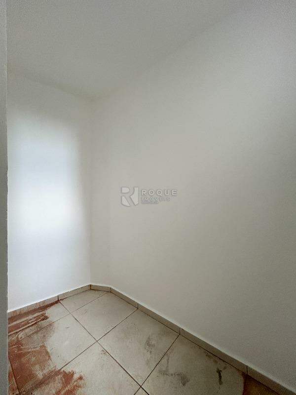 Barracão/Galpão para aluguel no bairro Jardim Porto Real IV: Despensa 