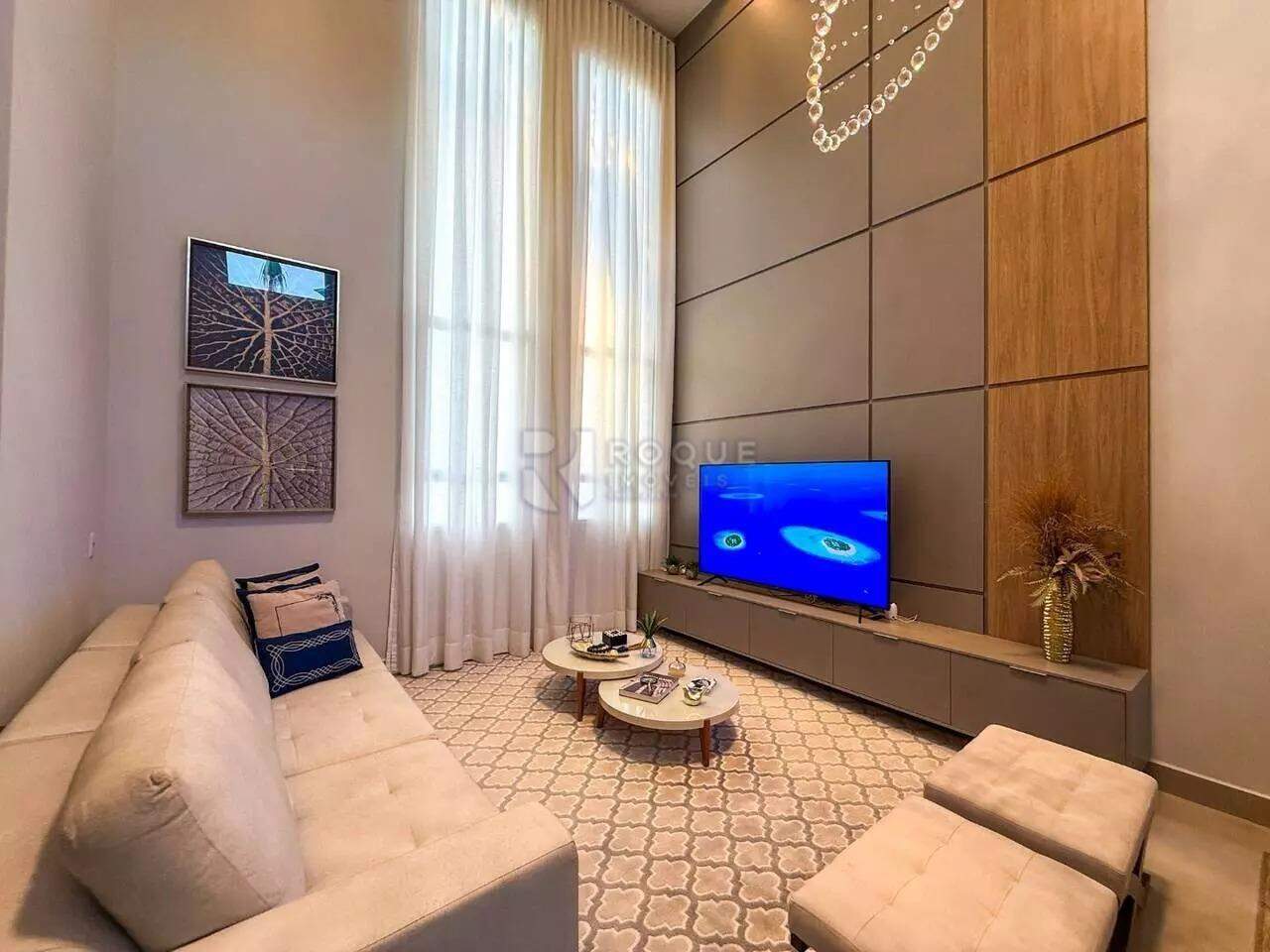 Casa em condomínio à venda no bairro Vale das Oliveiras: 