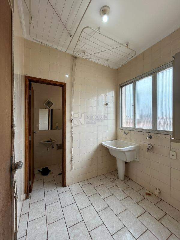 Apartamento para aluguel no bairro Centro: Área de serviço